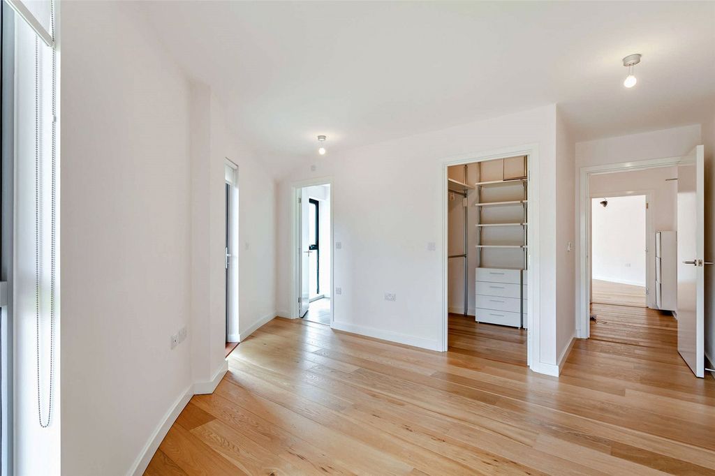 Additional image 6 of 3 bed flat to rentGlenalmond Avenue, Cambridge CB2