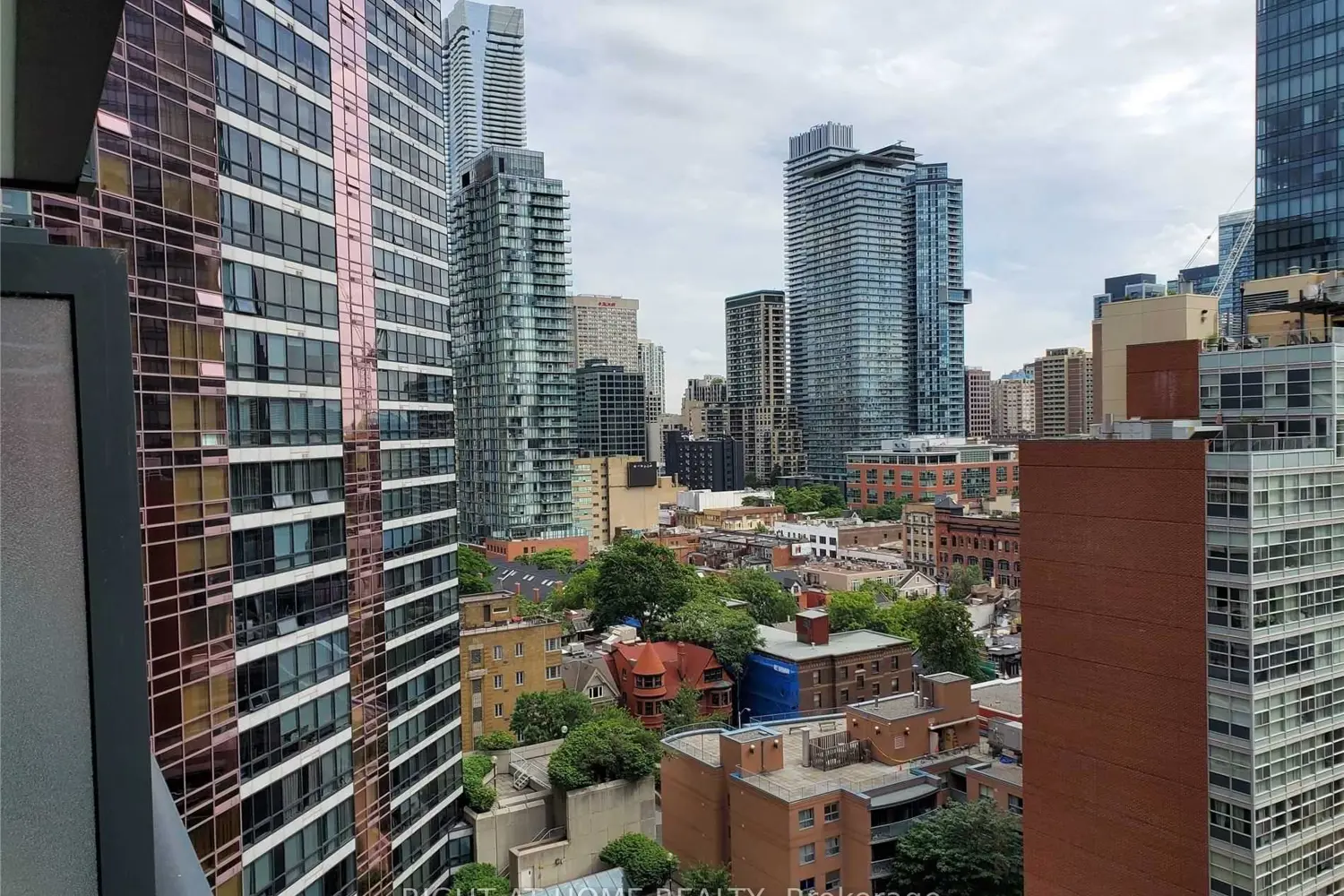 Additional image 20 of 955 Bay Street 1518