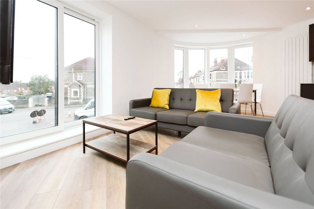 Additional image 6 of 6 bed shared accommodation to rentFilton Avenue, Horfield, Bristol BS7