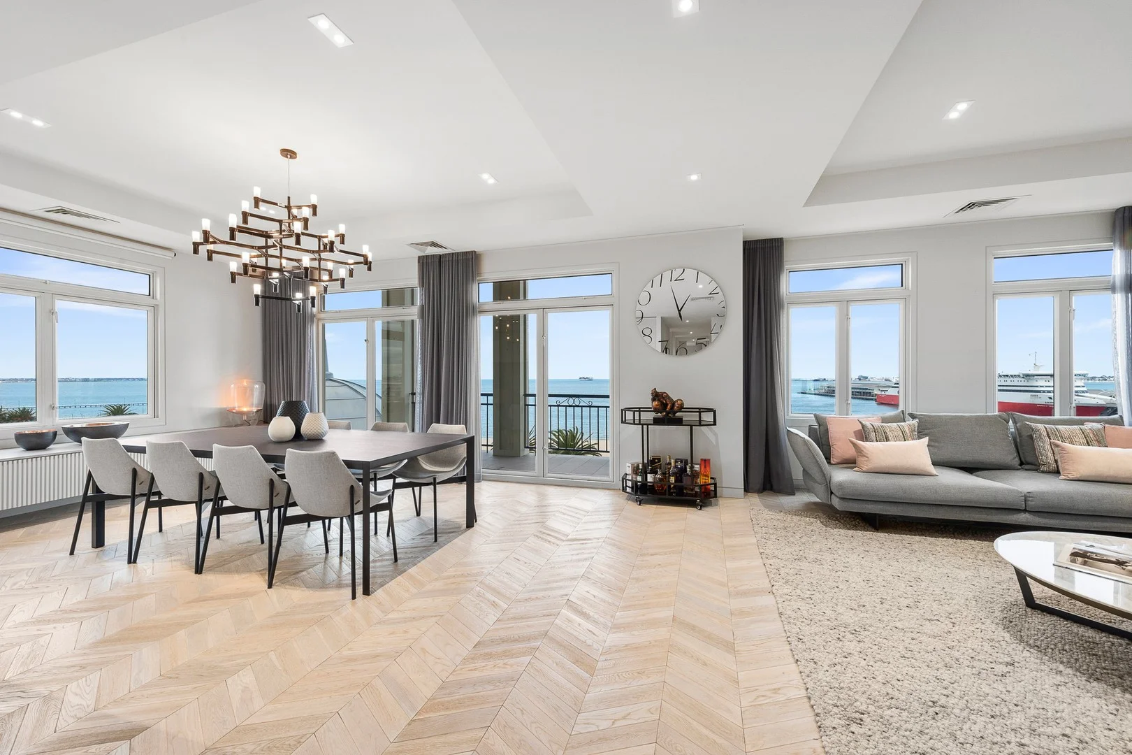 702/89 Beach Street, Port Melbourne VIC 3207