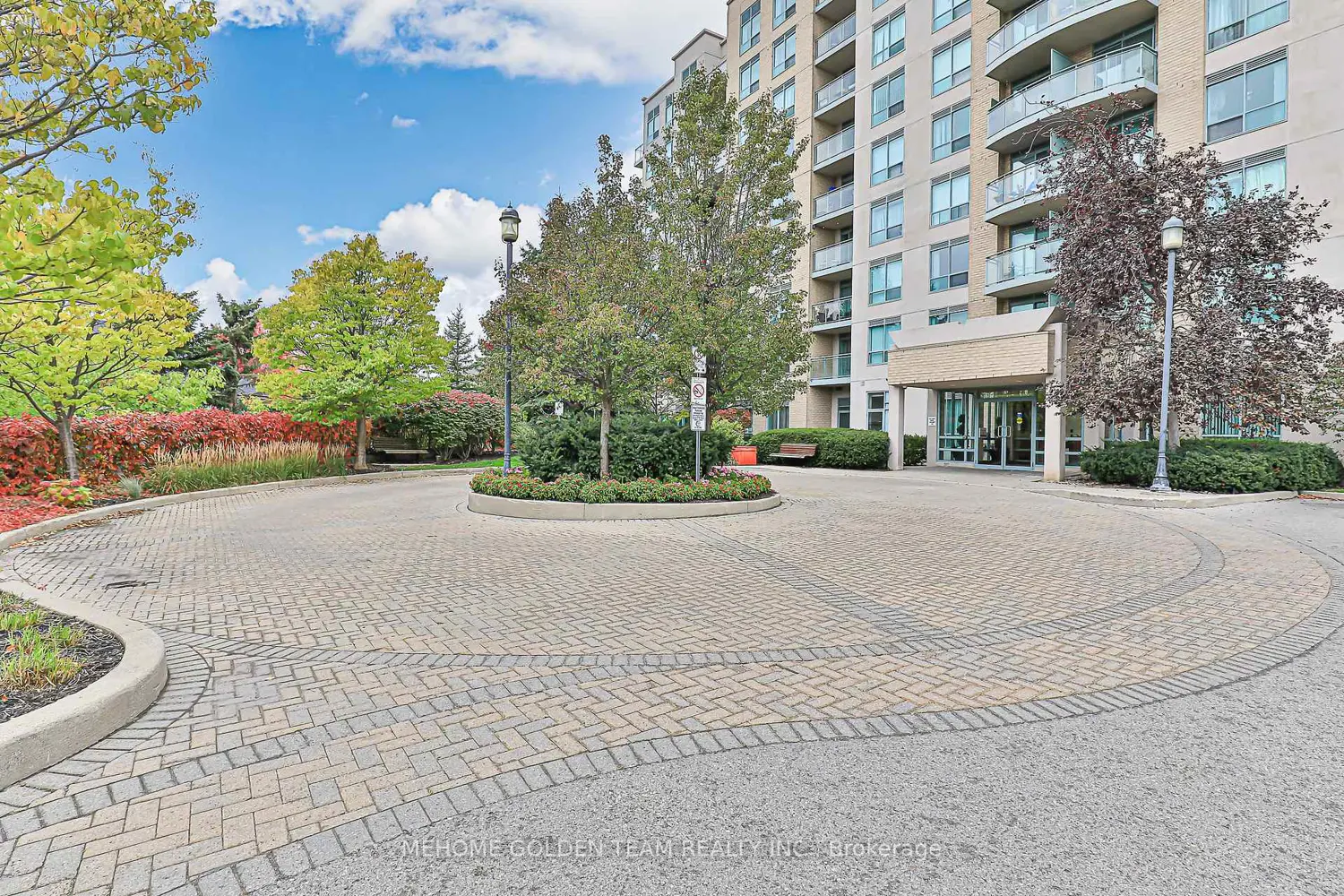 51 Baffin Court 702 photo 2