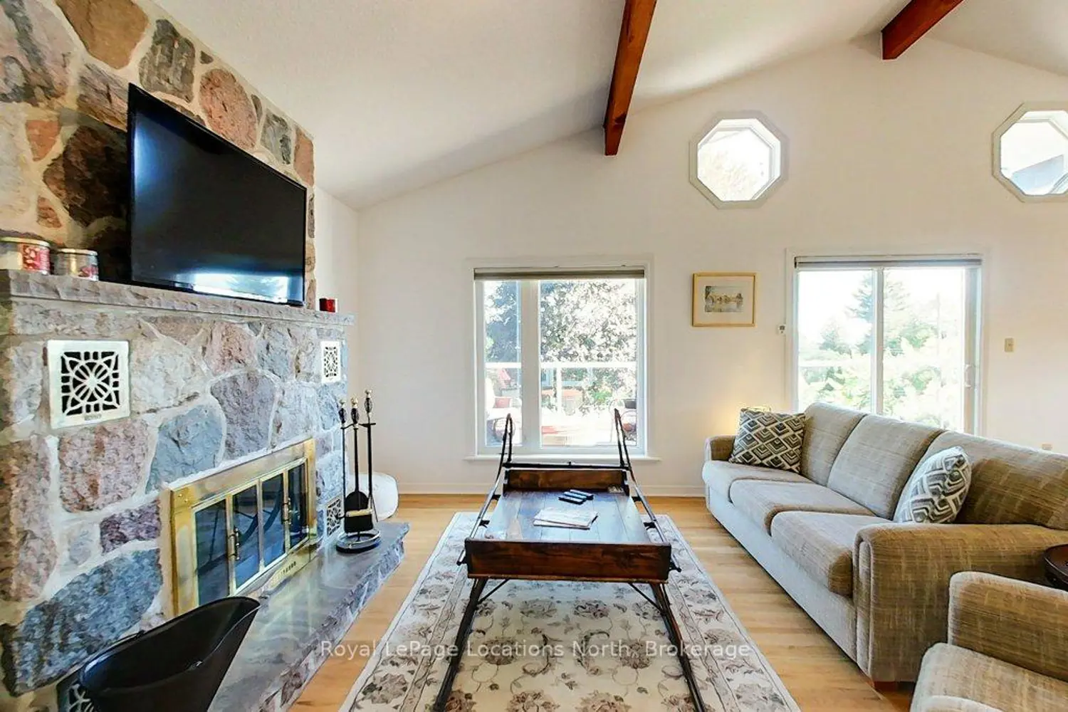 Additional image 2 of 306 Lakeshore Road