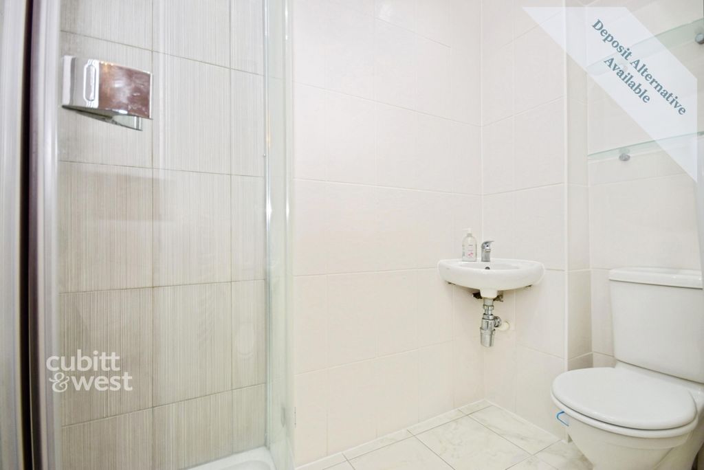Additional image 21 of 6 bed detached house to rentCrawley Lane, Crawley RH10