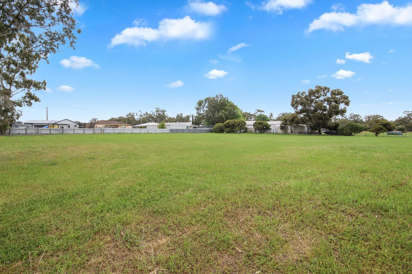 9 Walnut Avenue, Horsham VIC 3400