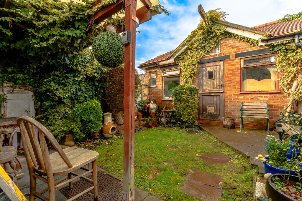 Additional image 2 of 3 bed terraced house to rentVictoria Road, Hanham BS15