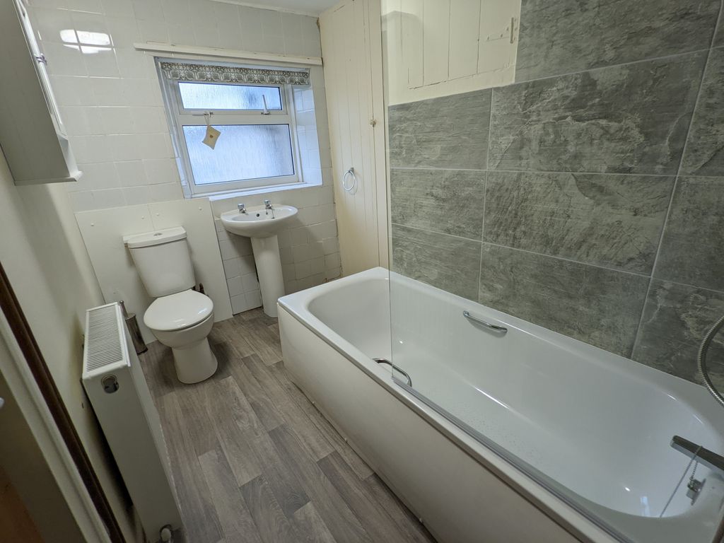 Additional image 5 of 1 bed flat to rentAshgrove, Pontyberem, Llanelli SA15