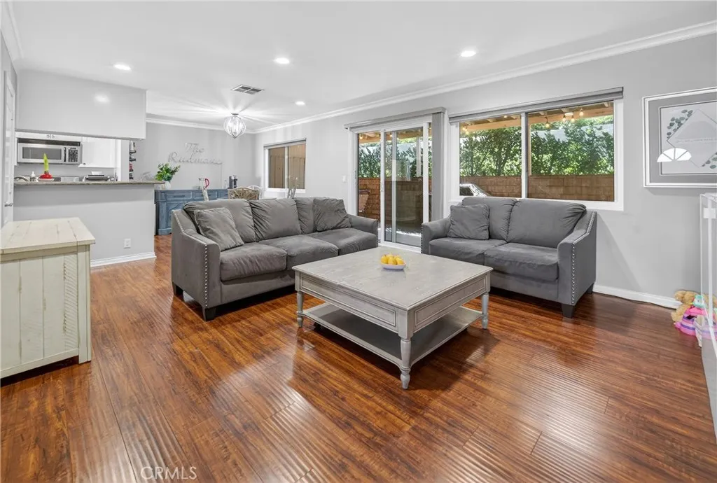 Additional image 9 of 7046 De Celis Place Unit 7, Lake Balboa, CA 91406