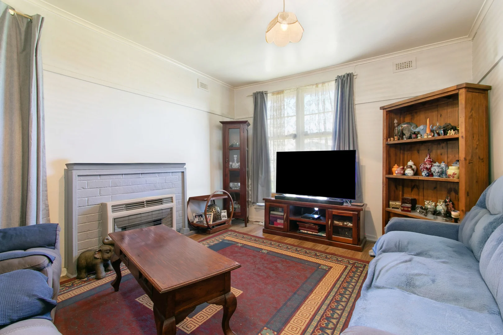 Additional image 5 of Moe VIC 3825