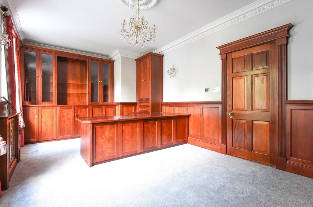 Additional image 8 of 8 bed detached house to rentSouth Drive, Wentworth, Virginia Water, Surrey GU25