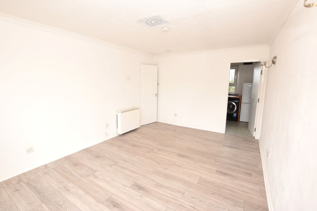 Additional image 3 of 1 bed flat to rentAlmada Grove, Hamilton, South Lanarkshire ML3