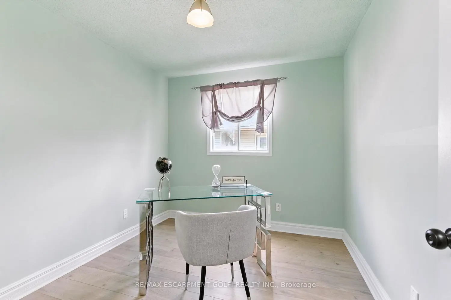 Additional image 10 of 4928 Hickory Lane