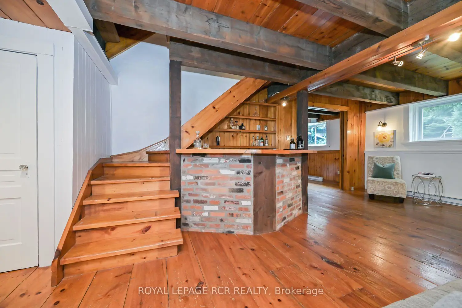 Additional image 11 of 1762 Queen Street