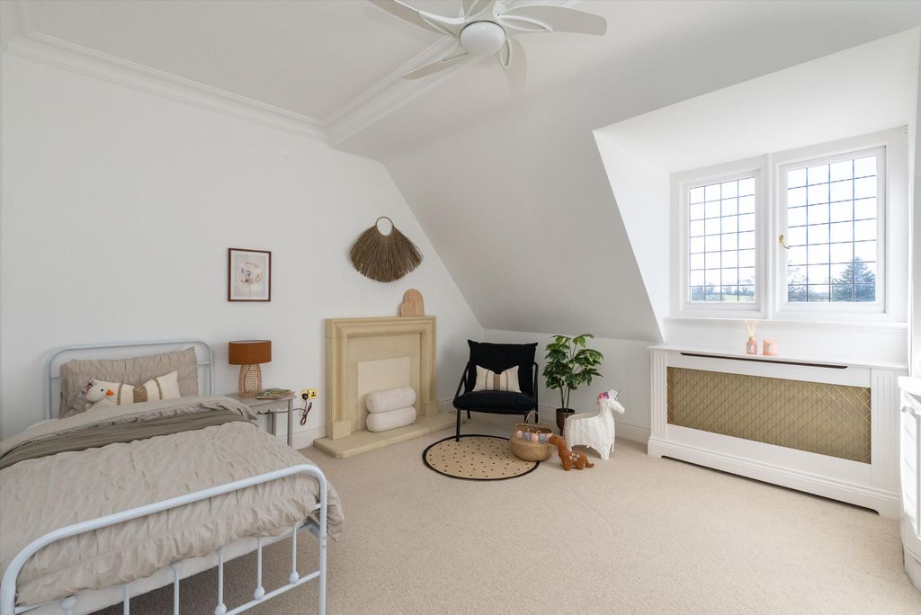 Additional image 19 of 3 bed flat to rentOckham Lane, Cobham, Surrey KT11
