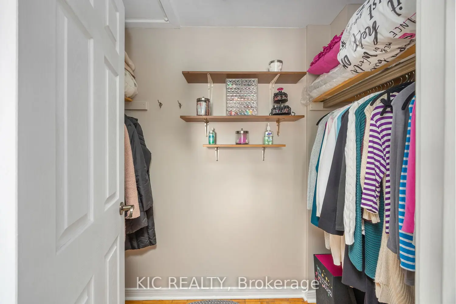 Additional image 8 of 5 Thistlewaite Crescent