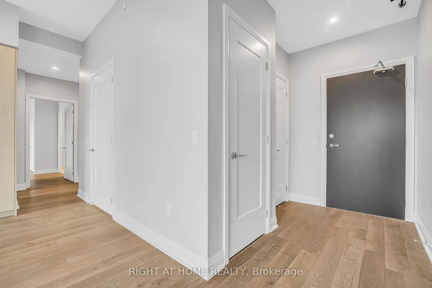 Additional image 4 of 293 The Kingsway 705