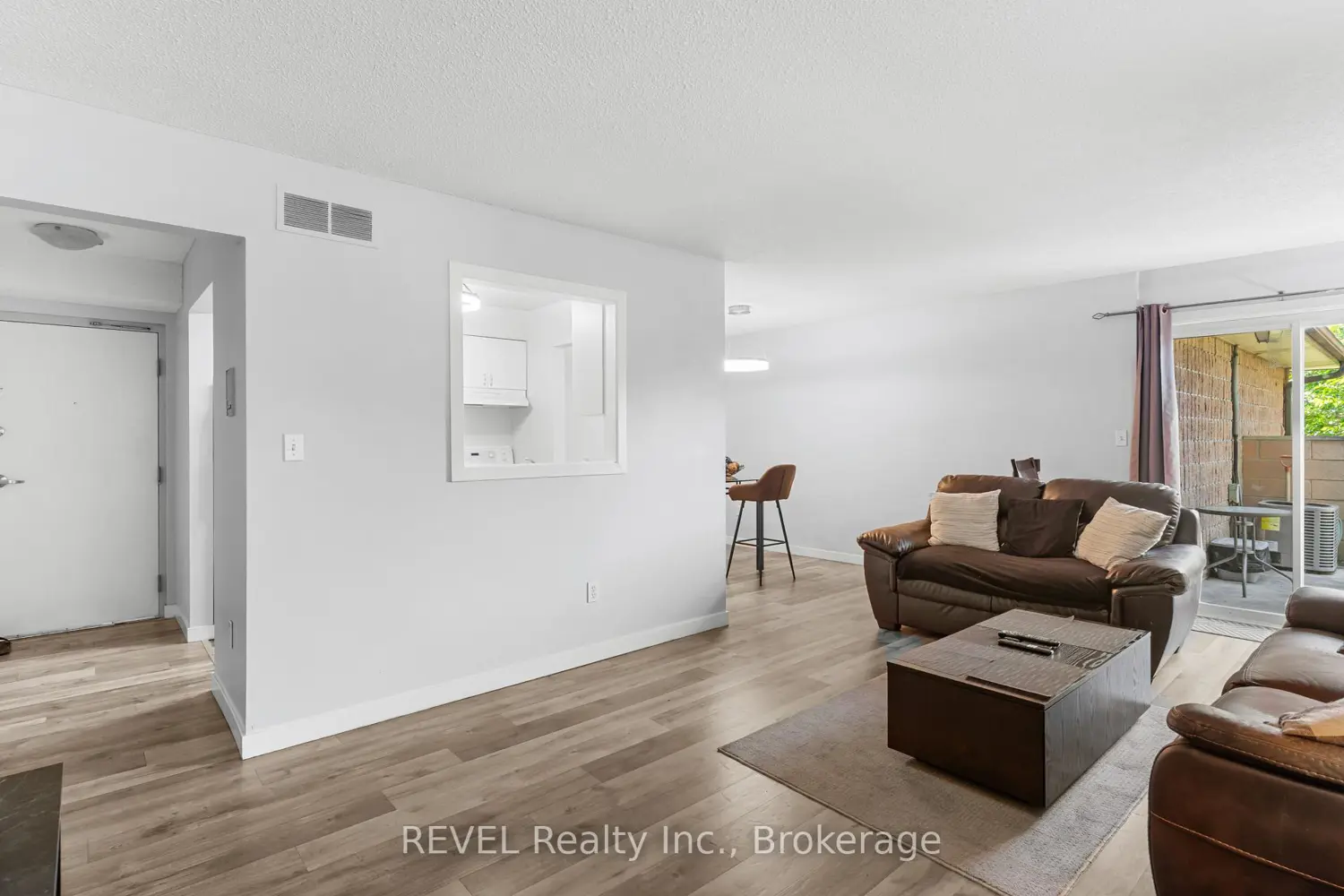 Additional image 9 of 5222 Portage Road 305