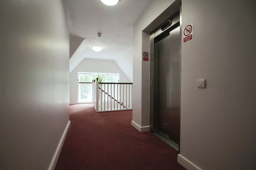 Additional image 17 of 2 bed flat to rentKnutsford Road, Wilmslow, Cheshire SK9