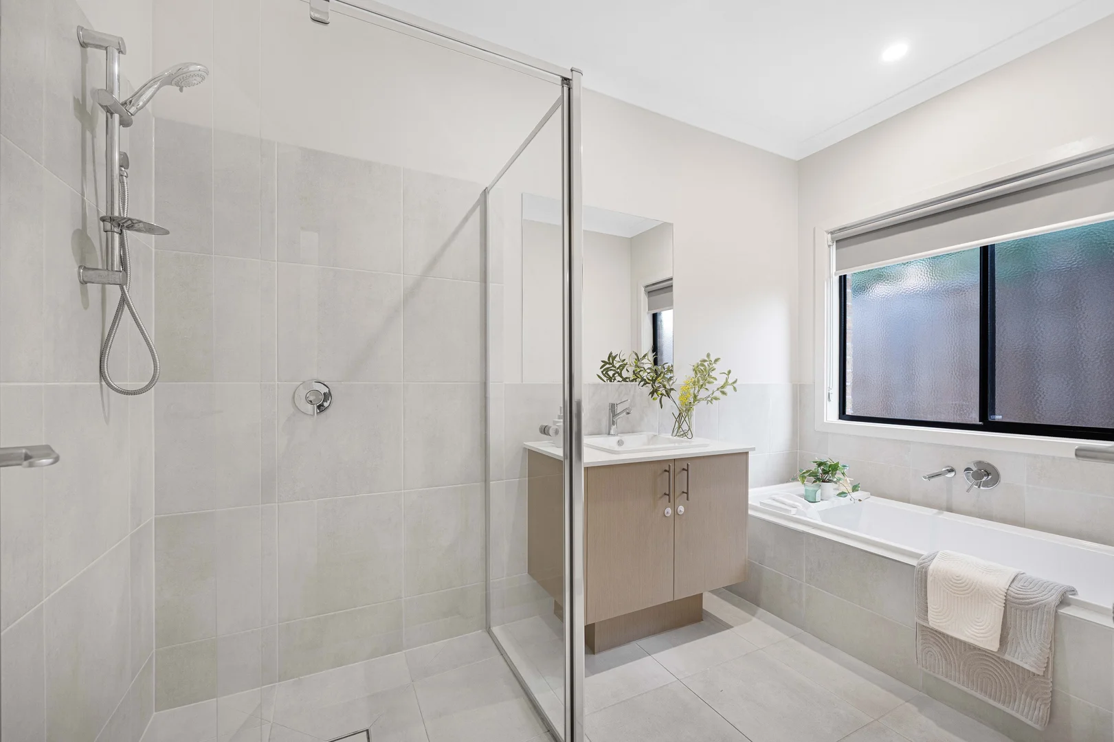 Additional image 17 of 5 Baikal Crescent, Manor Lakes VIC 3024