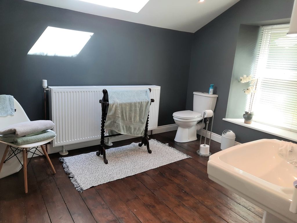 Additional image 4 of 4 bed detached house to rentCaio, Llanwrda, Carmarthenshire. SA19