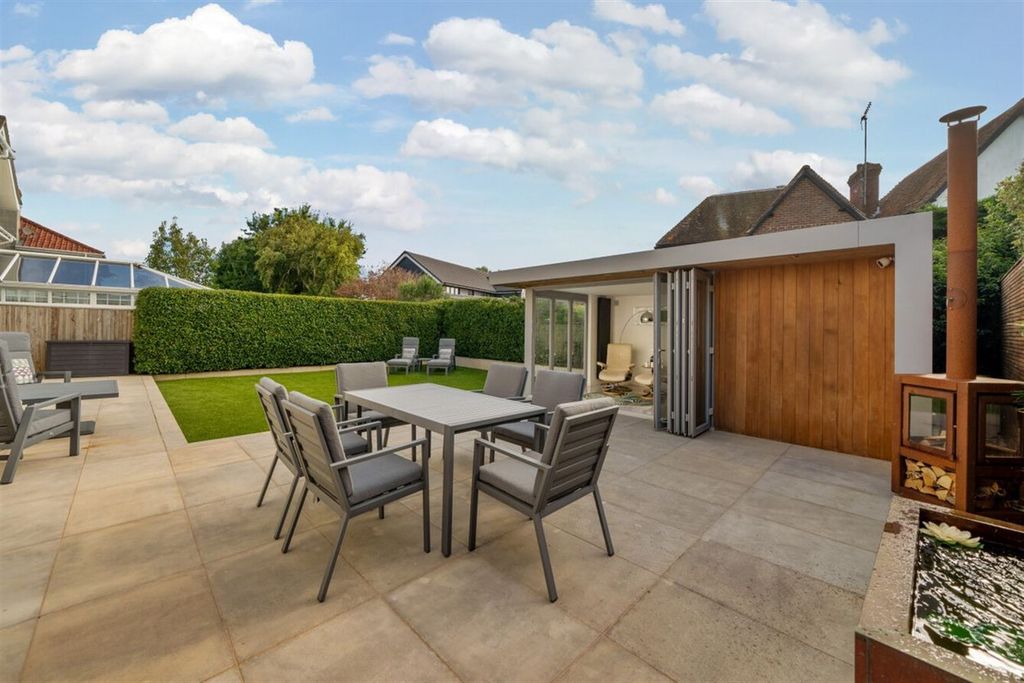Additional image 26 of 5 bed detached house to rent6A, Limmard Way, Bognor Regis, West Sussex PO22