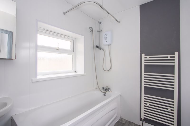 Additional image 10 of 3 bed flat to rentGlebe Street, Penarth CF64