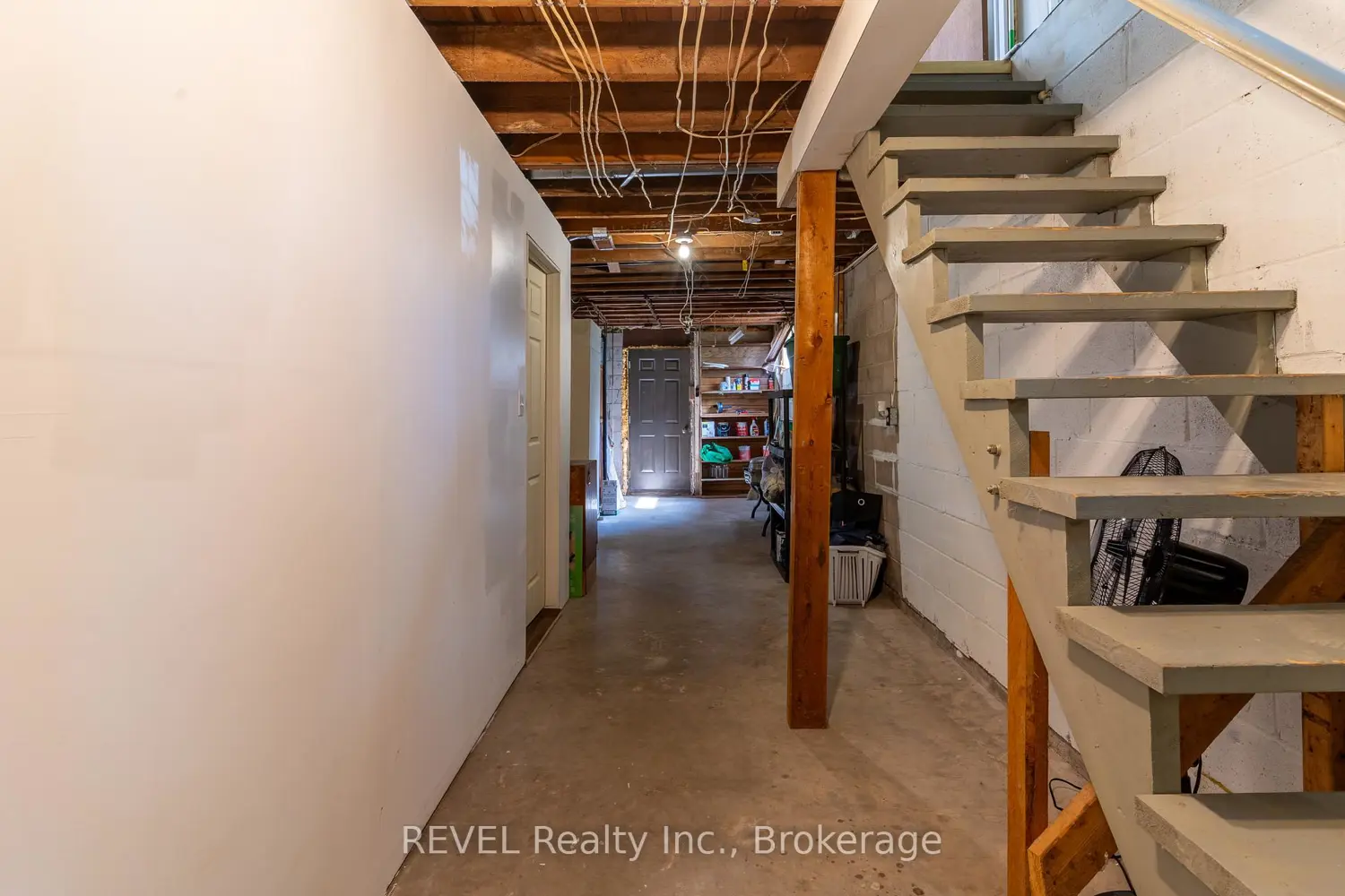 Additional image 19 of 32 Bay Avenue