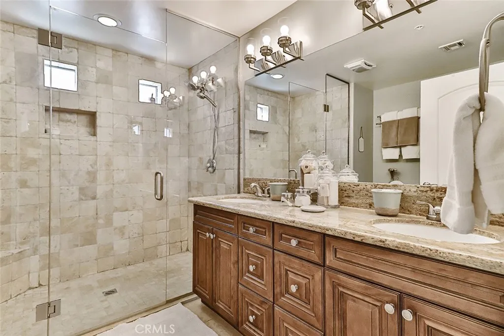 Additional image 89 of 4724 Kester Avenue Unit 404, Sherman Oaks, CA 91403