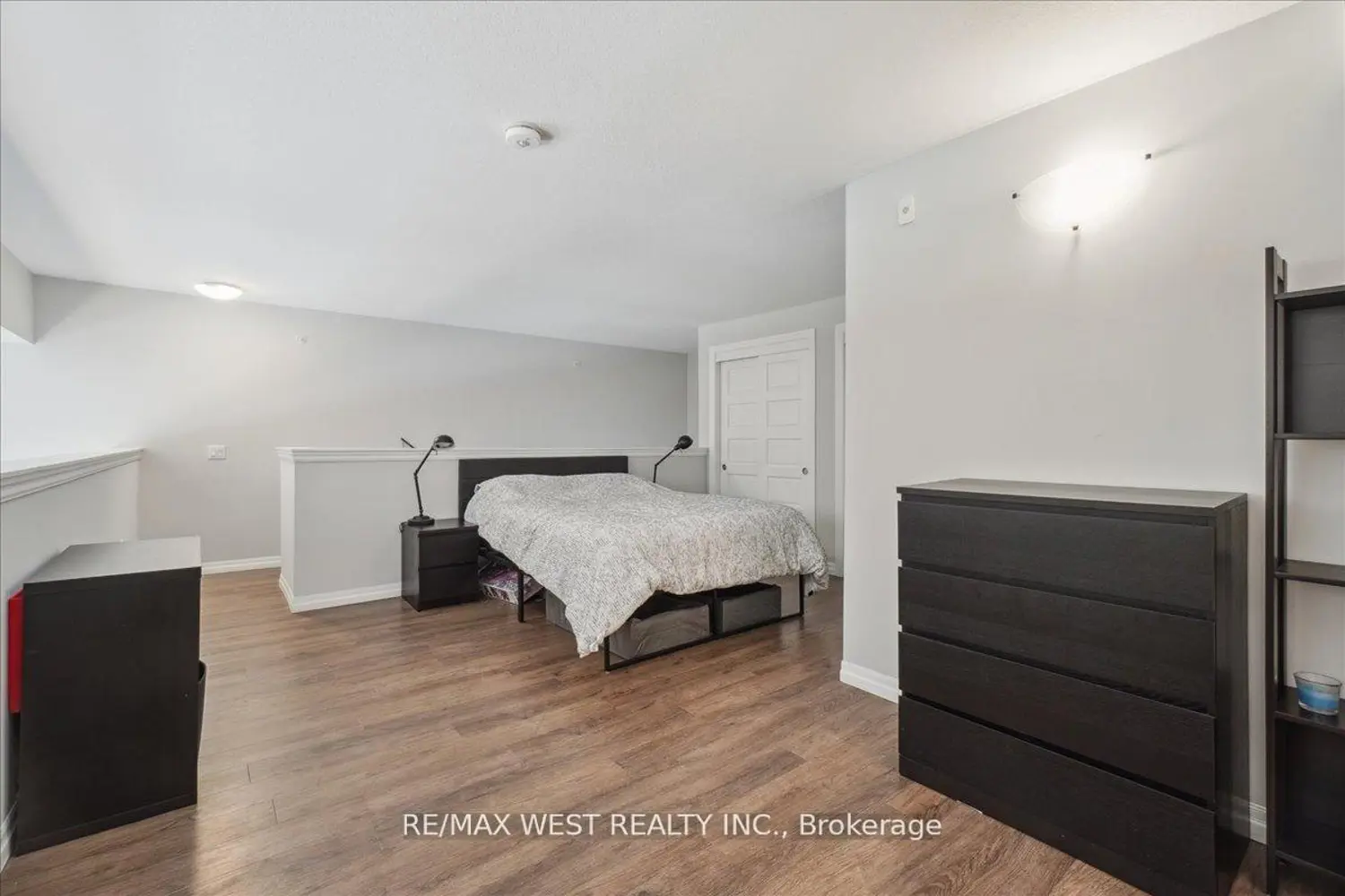 Additional image 11 of 35 Kingsbury Square 413