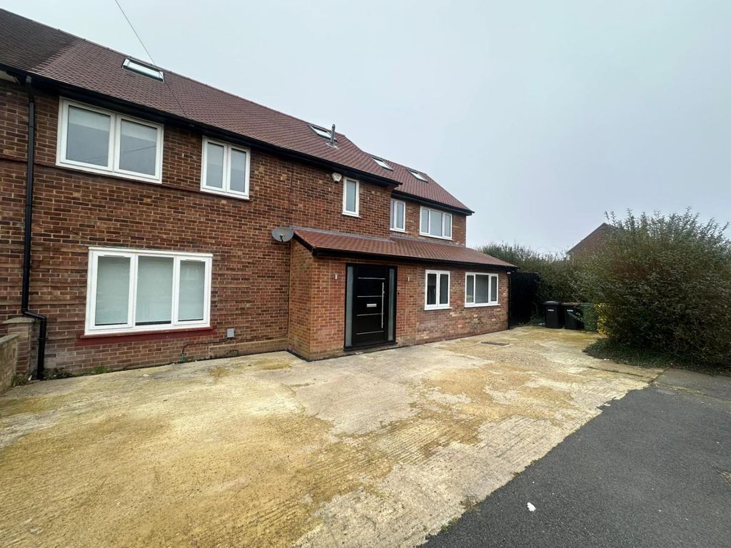 Additional image 25 of 8 bed property to rentRockley Road, Luton LU1