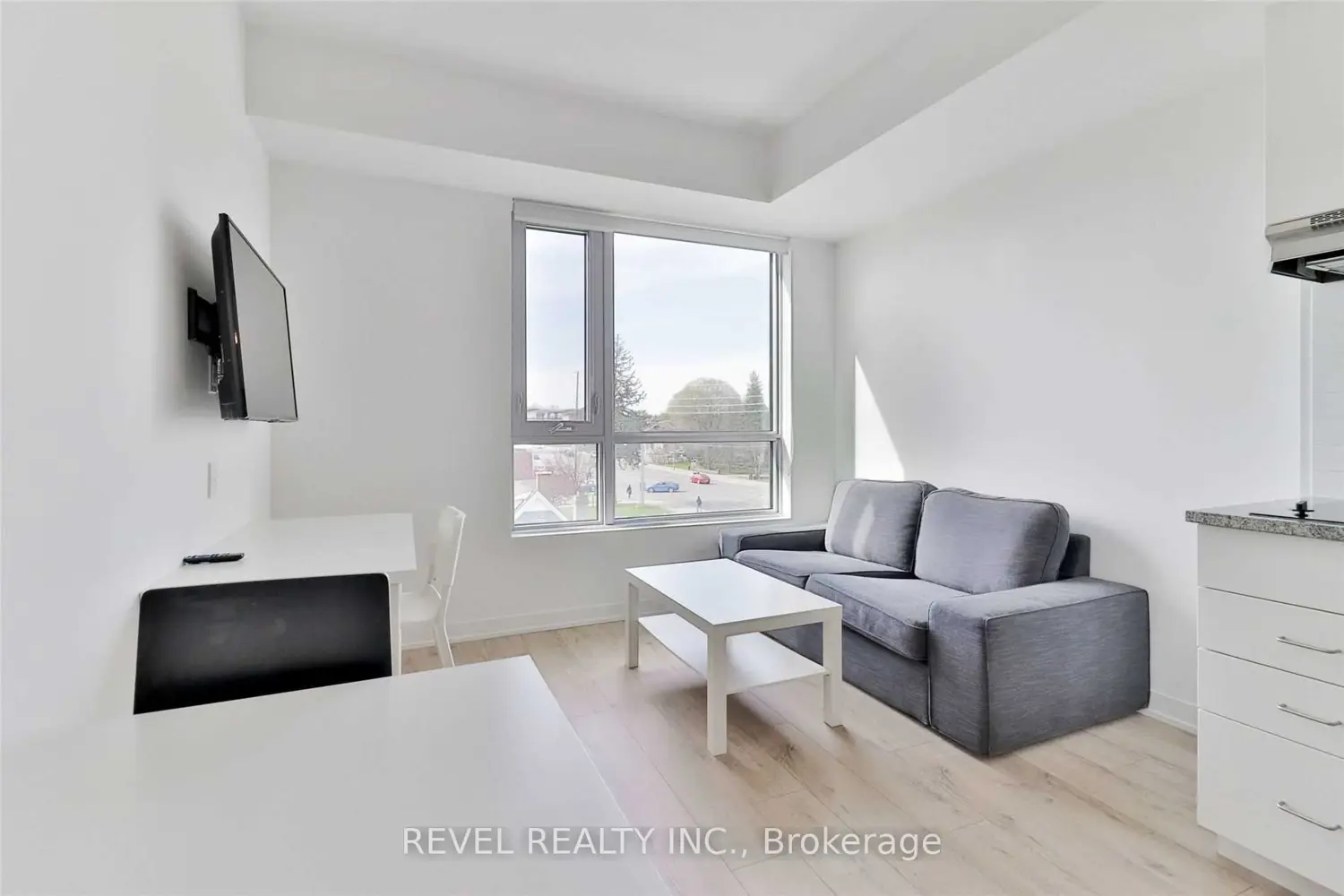 Additional image 6 of 1800 Simcoe Street 204