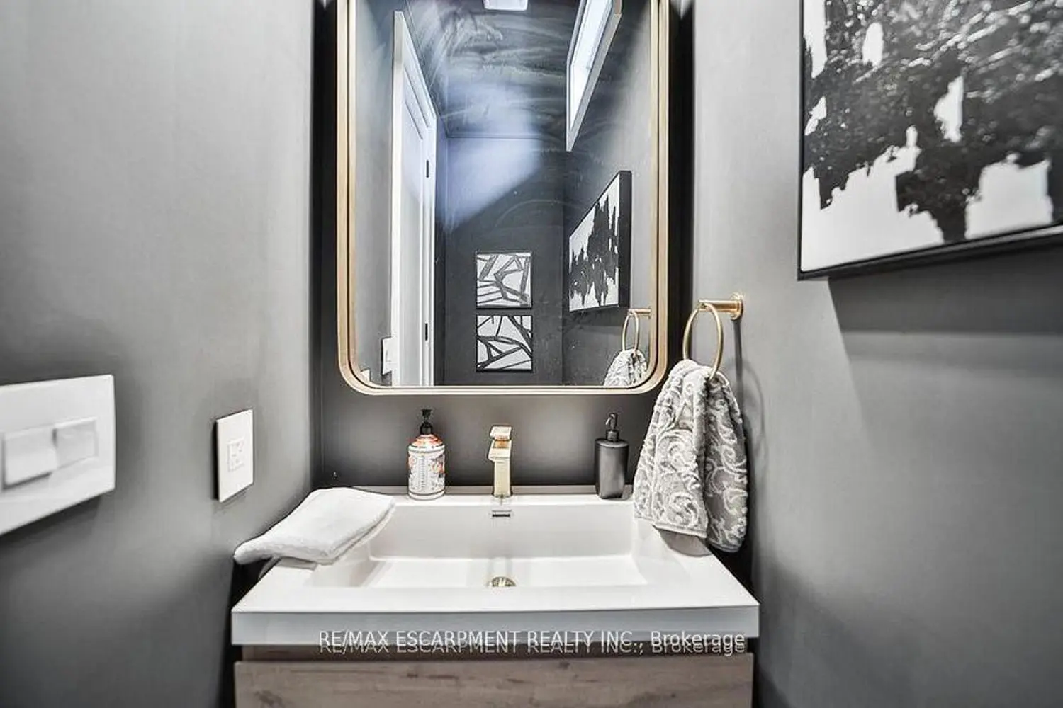 Additional image 18 of 2284 Sideroad 1