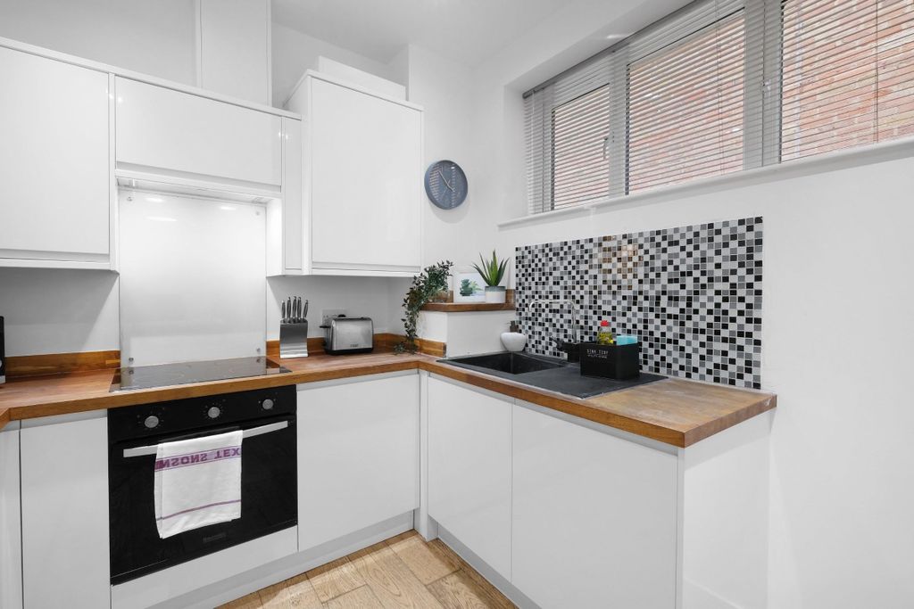 Additional image 17 of 1 bed flat to rentEaston Street, High Wycombe HP11