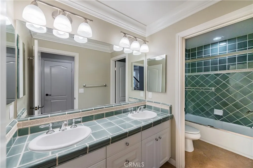 Additional image 47 of 53 Sweet Bay, Irvine, CA 92603