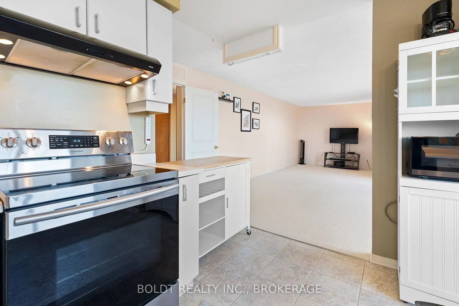 Additional image 8 of 3 Towering Heights Boulevard 501