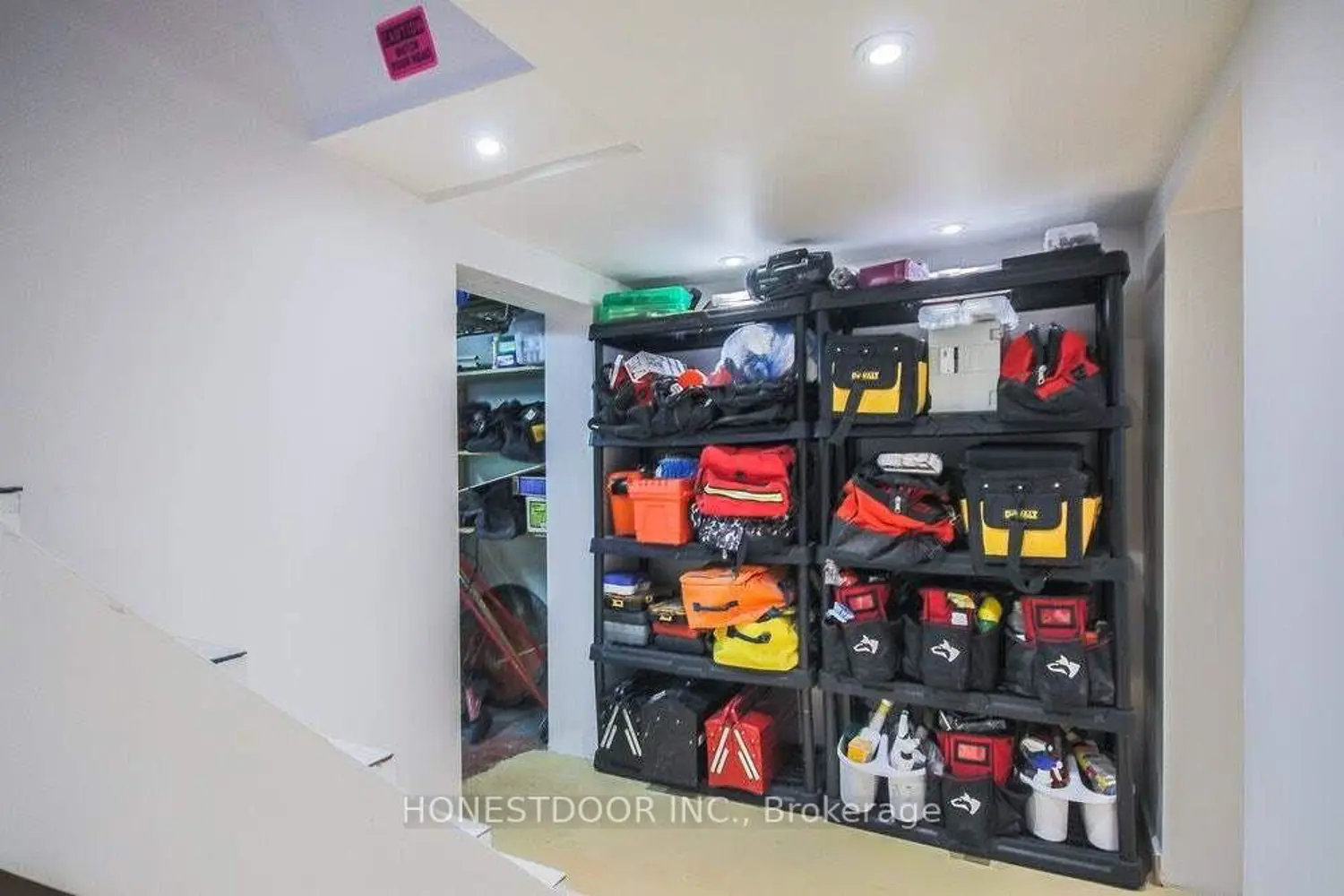 Additional image 8 of 1173 Broadview Avenue