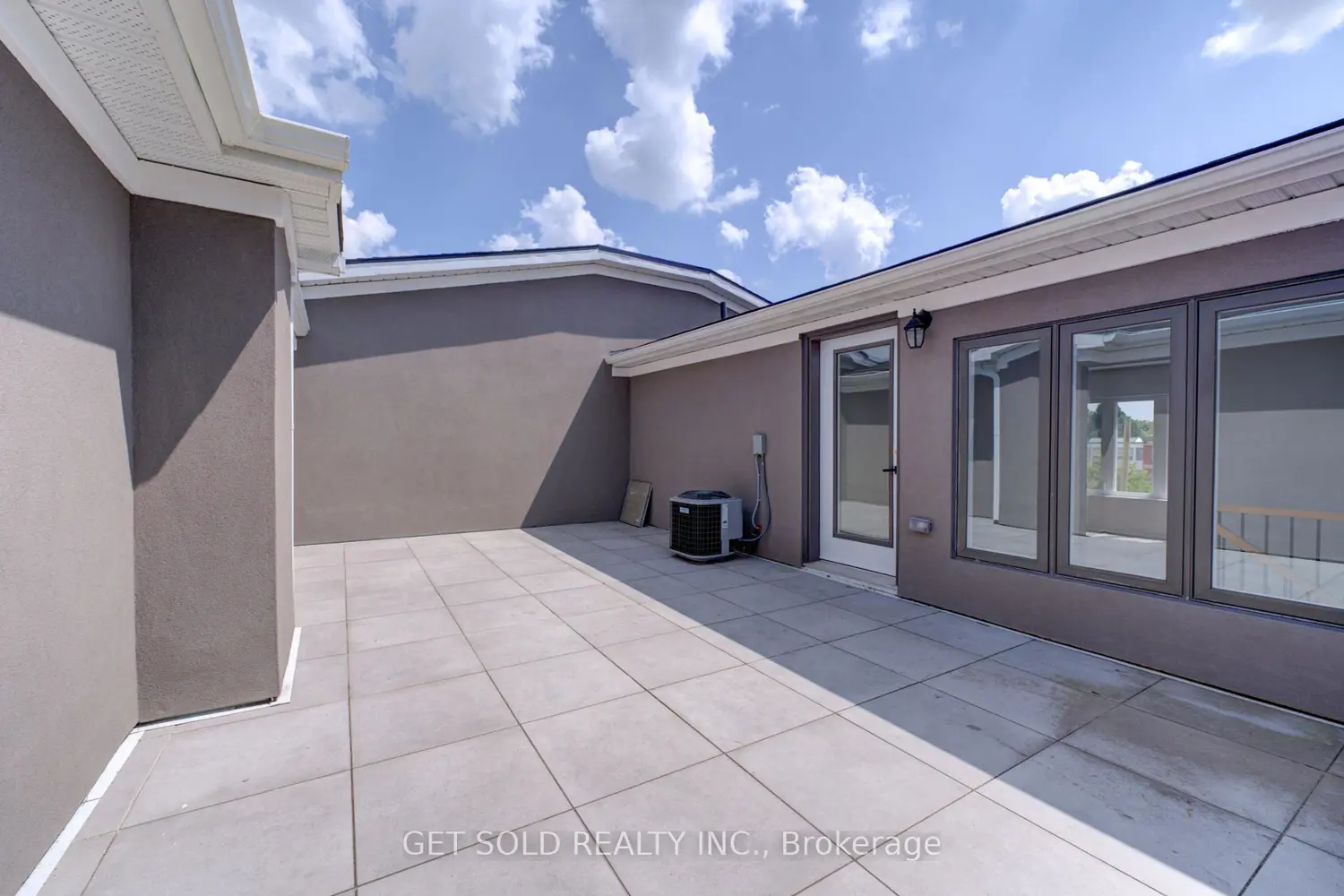 Additional image 18 of 6701 Thorold Stone Road 10