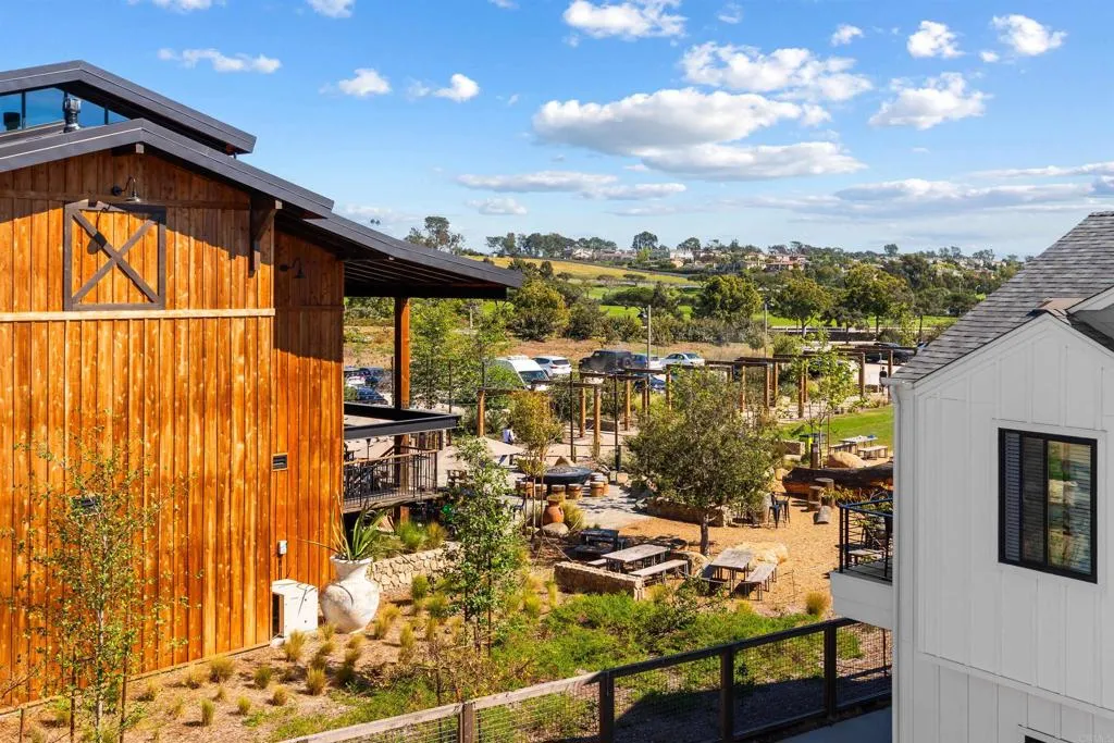 Additional image 130 of 1044 Palmaria Court, Encinitas, CA 92024