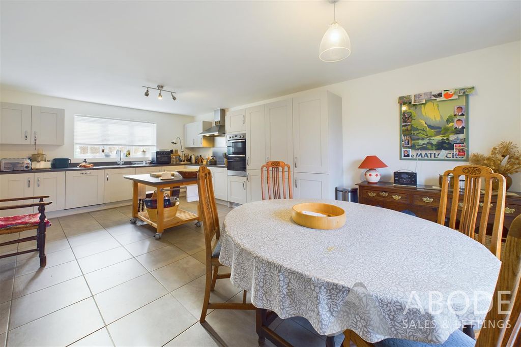 Additional image 5 of 4 bed detached house to rentLonglands, Repton, Derby DE65