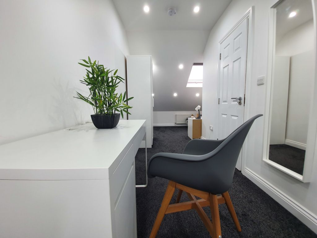 4 bed shared accommodation to rentStanley Street, Derby DE22 photo 2
