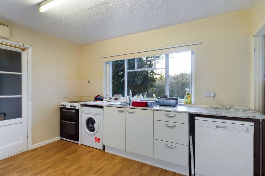 Additional image 5 of 3 bed bungalow to rentCoxs Lane, Upper Bucklebury, Reading, Berkshire RG7