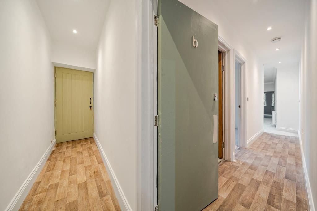 Additional image 12 of 2 bed flat to rentNewbury, Berkshire RG14