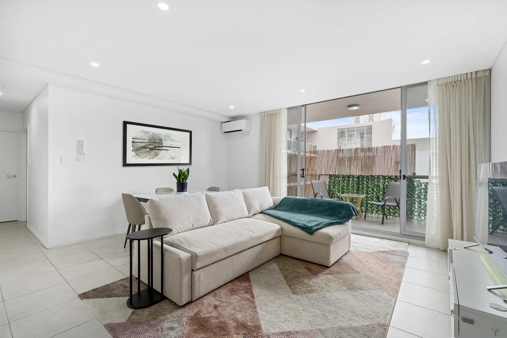 23/4 Charles Street, Canterbury NSW 2193