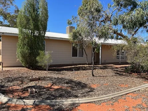 38 Gregory Street, Roxby Downs SA 5725