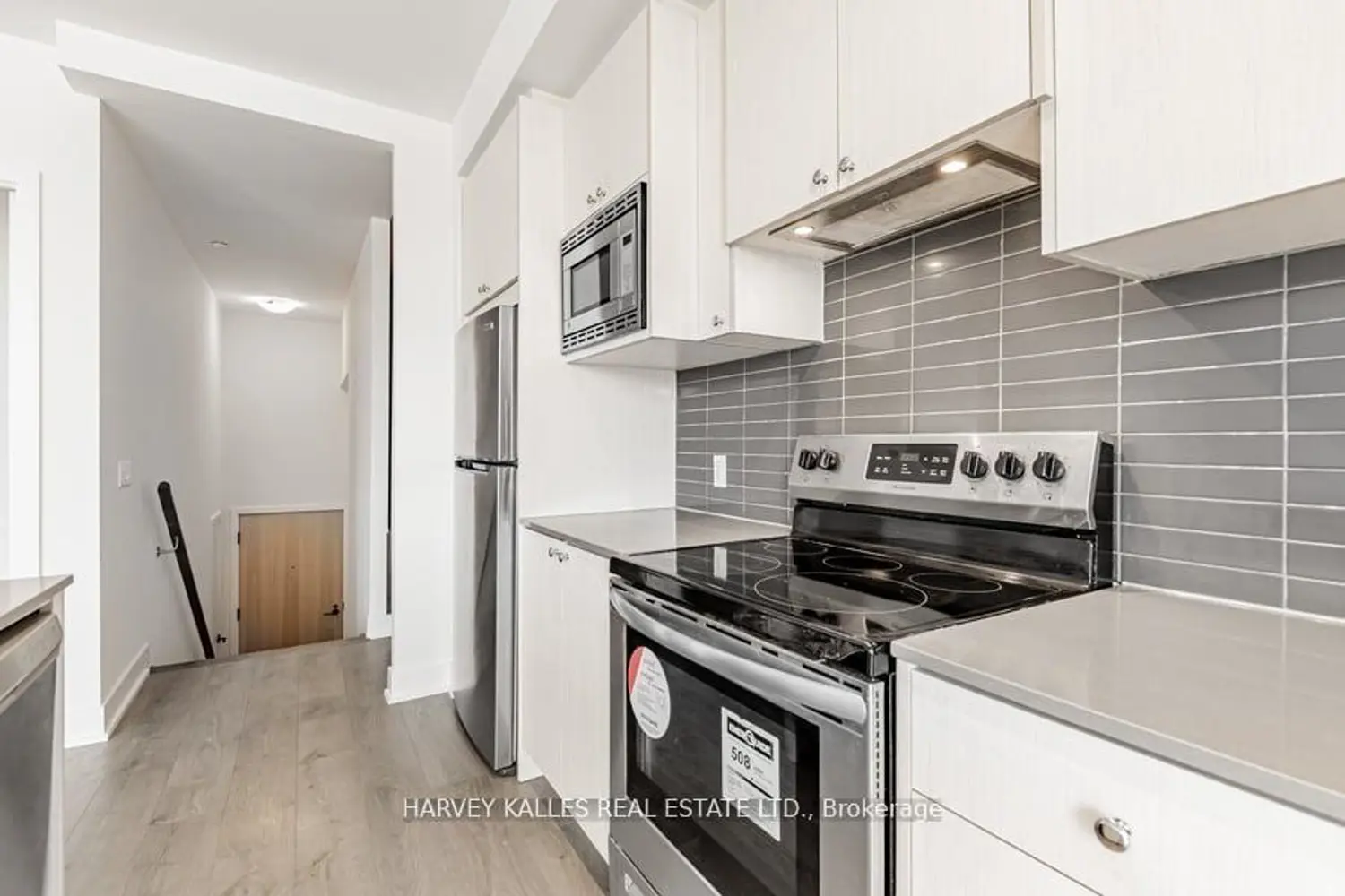 Additional image 4 of 60 George Butchart Drive 4