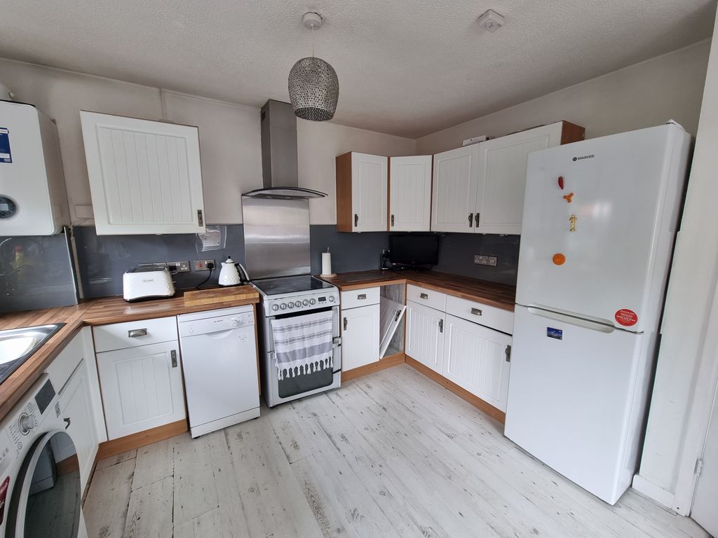 Additional image 2 of 3 bed property to rentMaesydderwen, Llanelli SA14