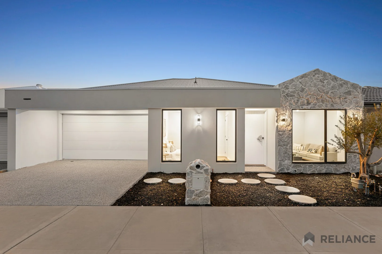 24 Thyme Crescent, Fraser Rise VIC 3336