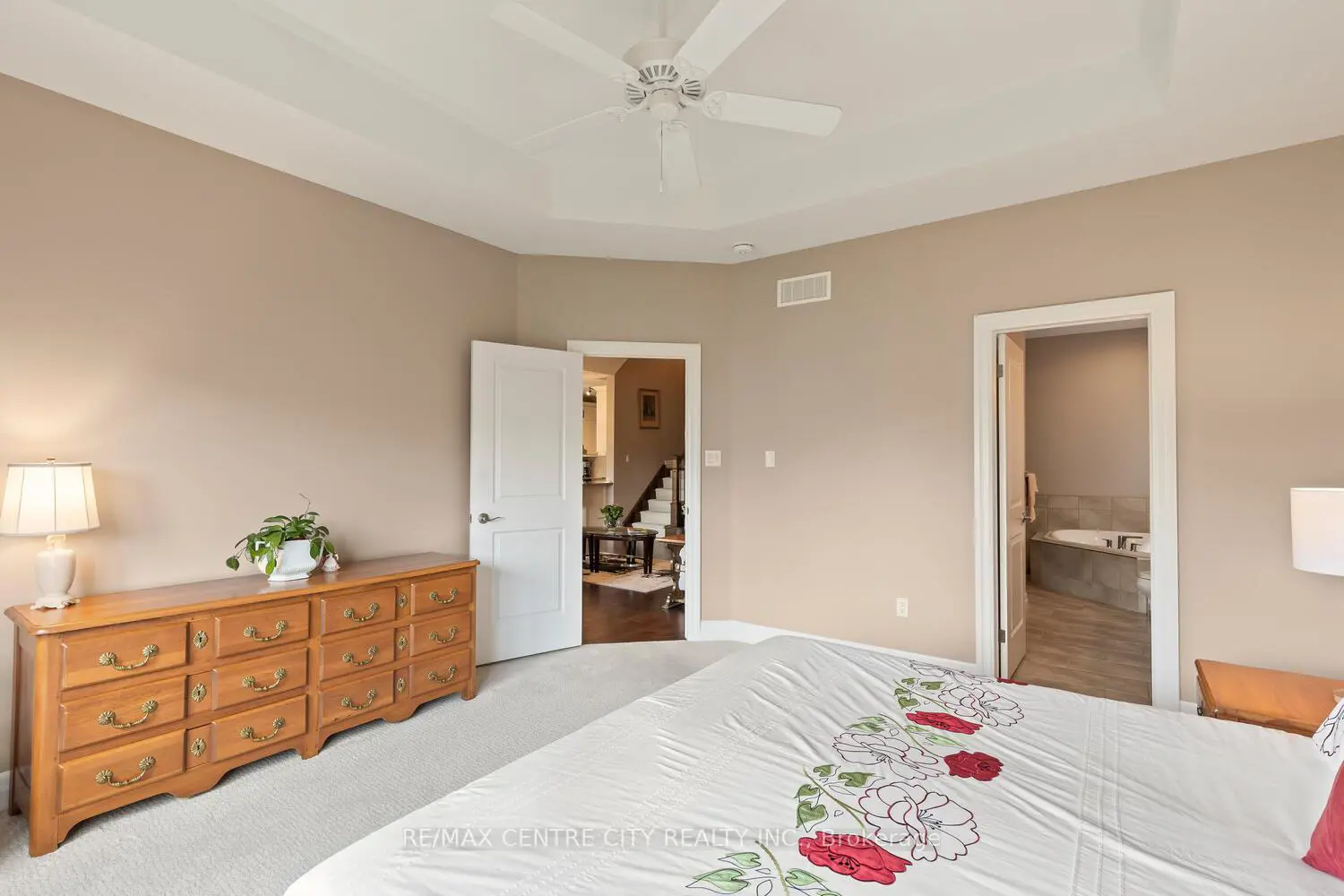 Additional image 11 of 24-2081 Wallingford Avenue