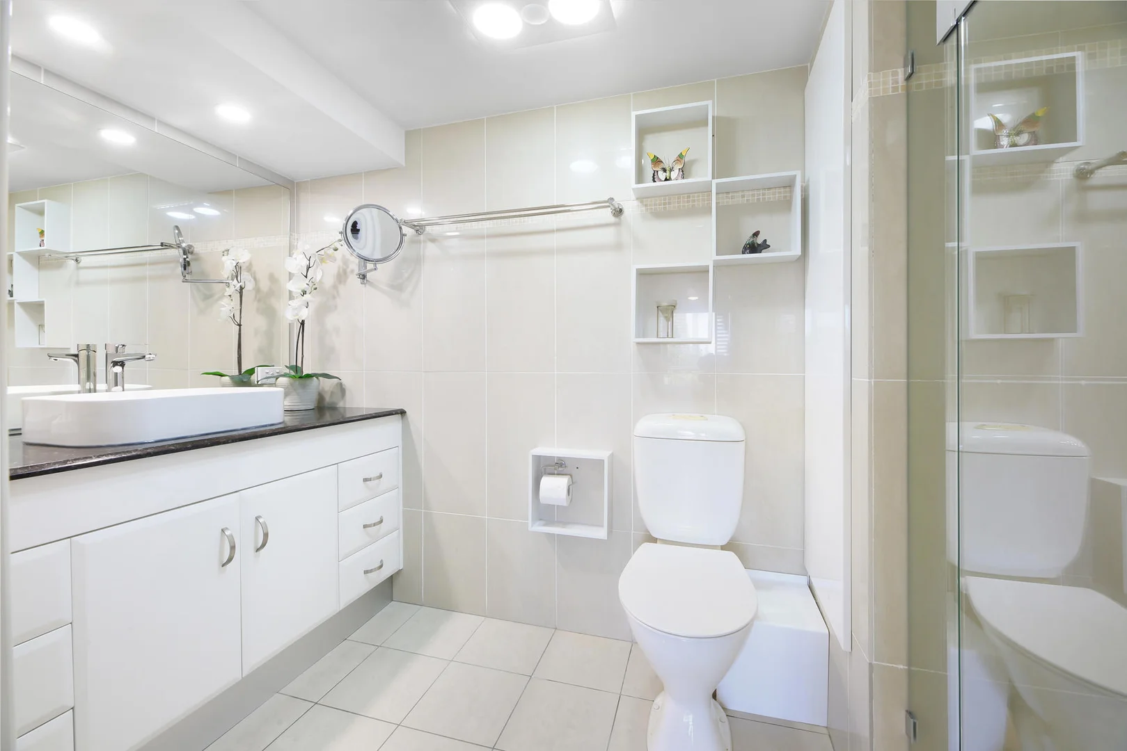 Additional image 16 of 9/18 Commodore Drive, Paradise Waters QLD 4217