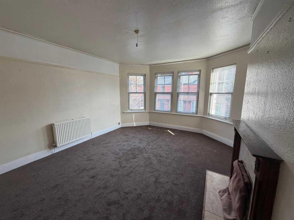 Additional image 4 of 2 bed flat to rentBelgrave Road, Colwyn Bay LL29