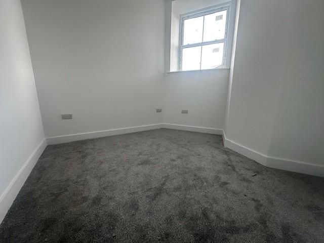 Additional image 8 of 2 bed flat to rentMarket Street, Pontypool NP4